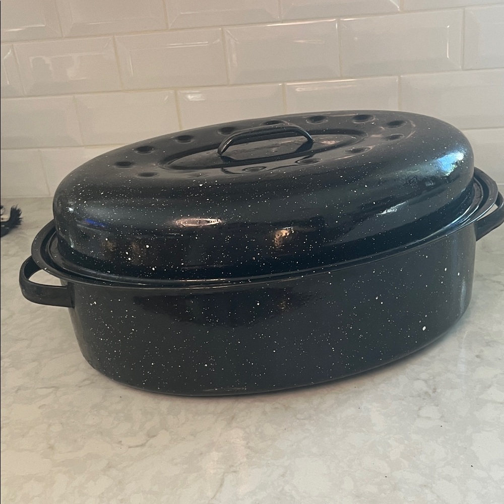 Vintage Black Enamel Speckled Turkey Roasting Roaster Pan Thanksgiving